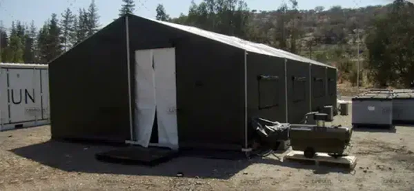 tentes militaires
