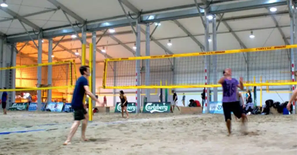 Tente de beach-volley intérieure